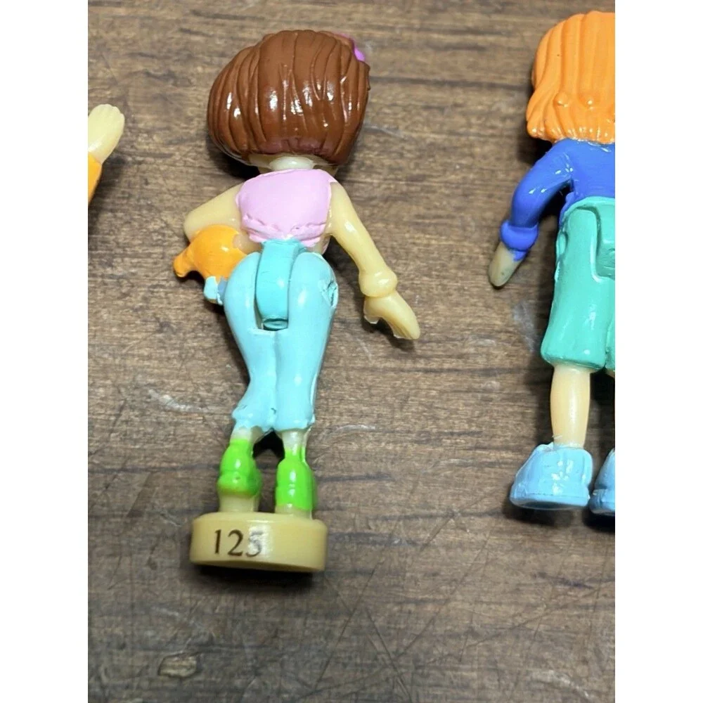 Lot Of 4 Vintage Polly Pocket Figures